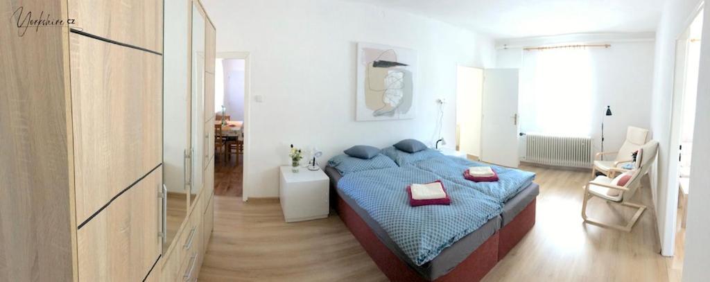 Apartment Yorkshire Bujanov Exteriör bild